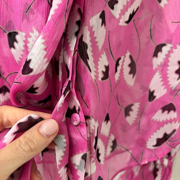Diane Von Furstenberg Fuchsia Patterned 100% Silk Blouse M - Picture 4 of 7